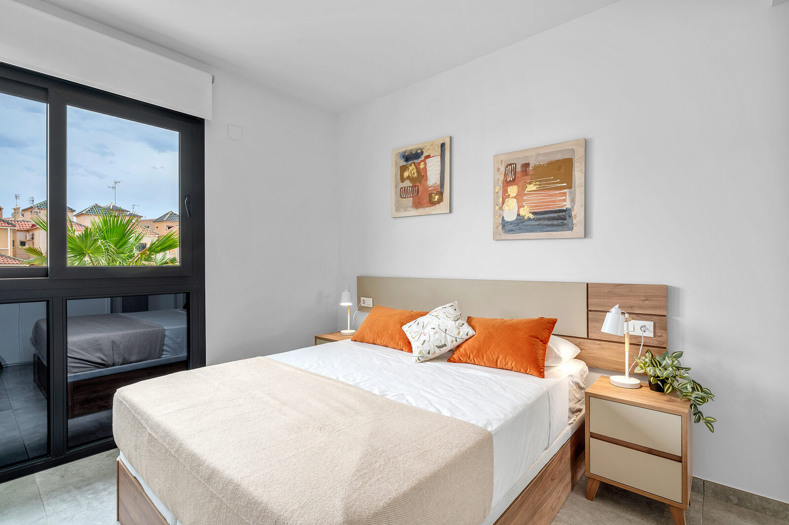 Ouderslaapkamer met tweepersoonsbed