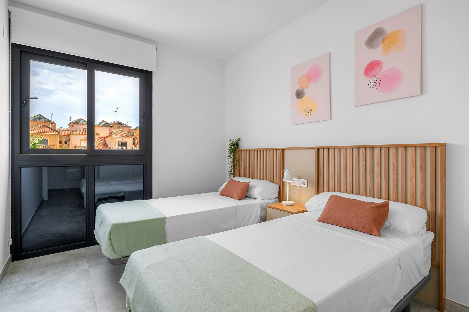 Tweede slaapkamer met twee bedden